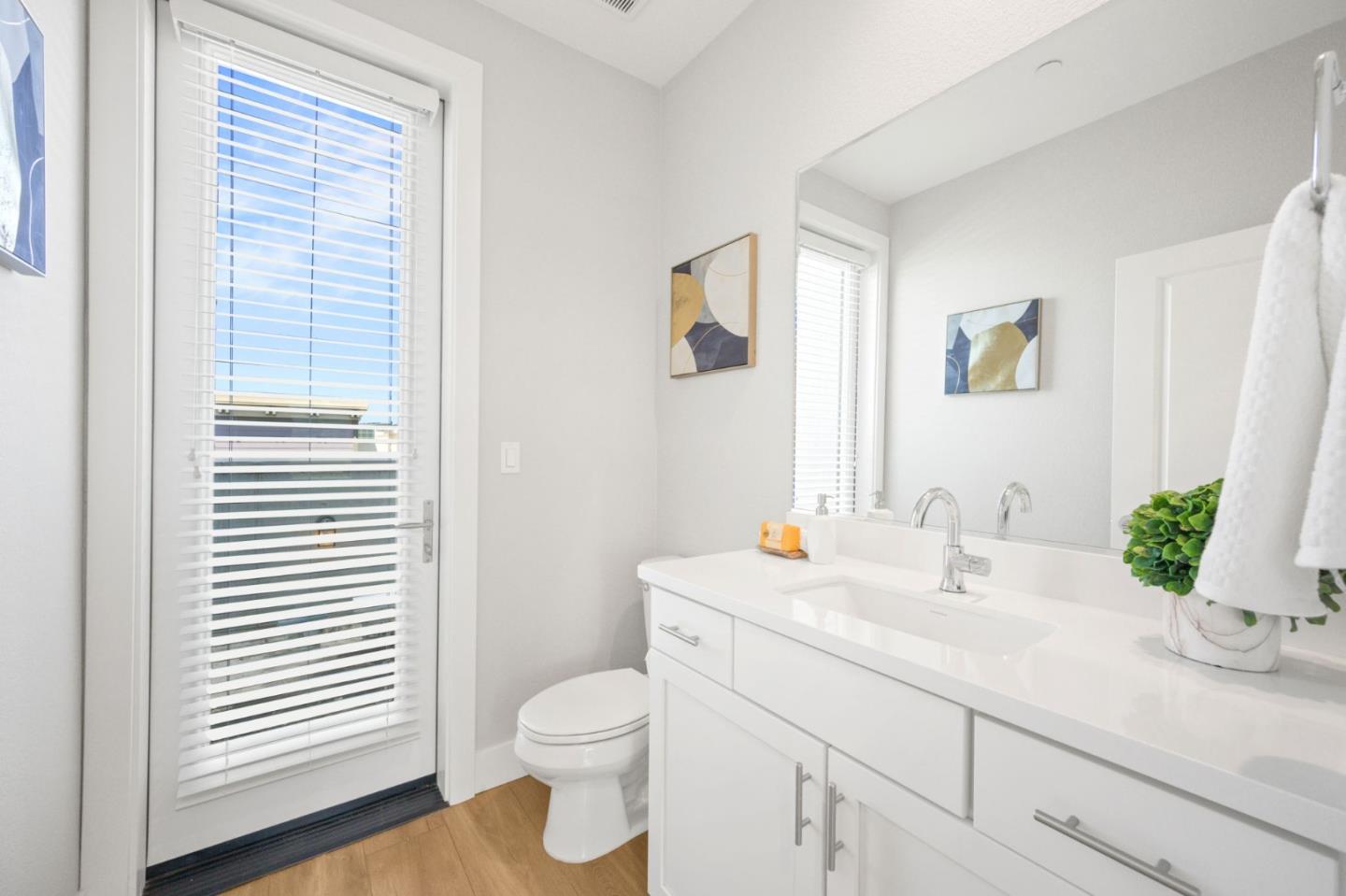 Detail Gallery Image 25 of 39 For 361 Montague Expy, Milpitas,  CA 95035 - 3 Beds | 3/2 Baths