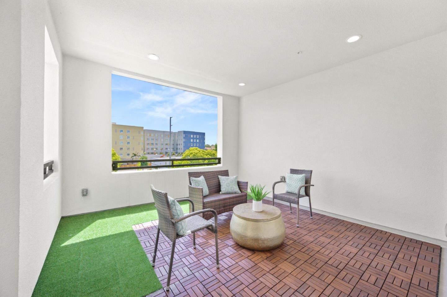 Detail Gallery Image 26 of 39 For 361 Montague Expy, Milpitas,  CA 95035 - 3 Beds | 3/2 Baths