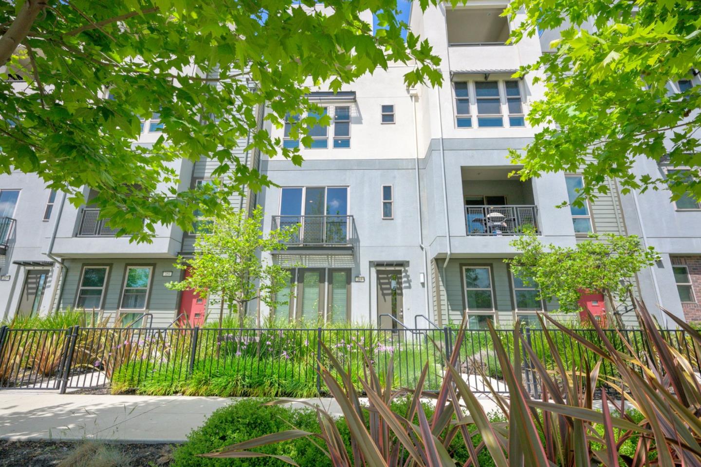 Detail Gallery Image 30 of 39 For 361 Montague Expy, Milpitas,  CA 95035 - 3 Beds | 3/2 Baths