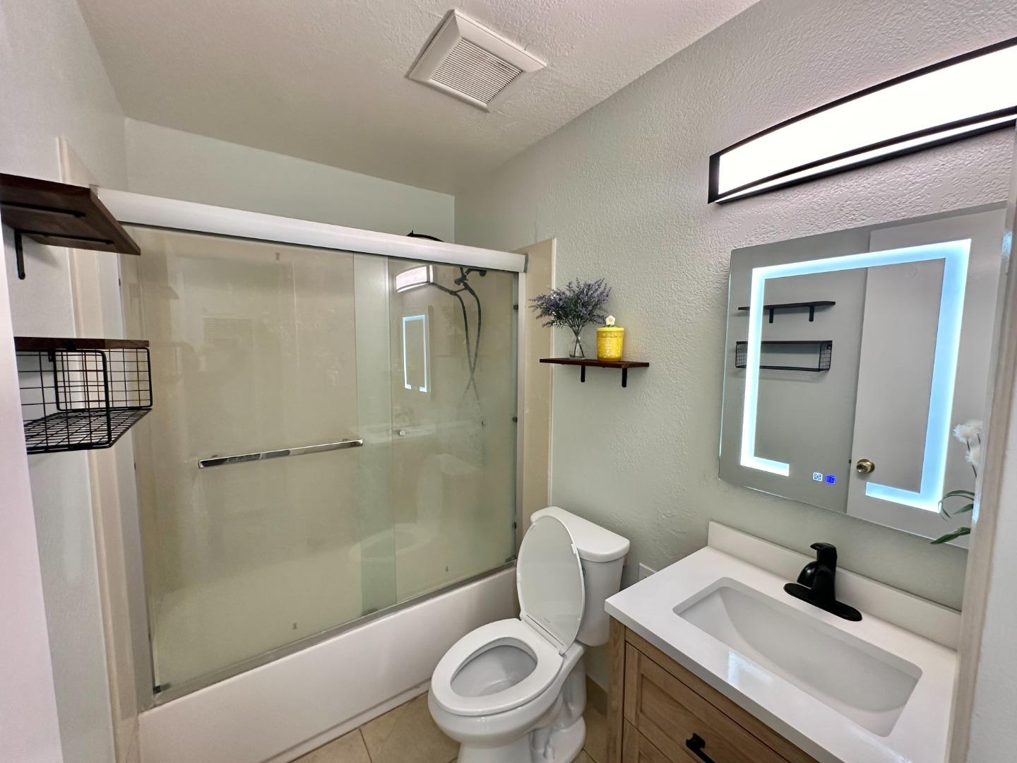 Detail Gallery Image 10 of 18 For 497 Papaya Ct, San Jose,  CA 95111 - 2 Beds | 1 Baths