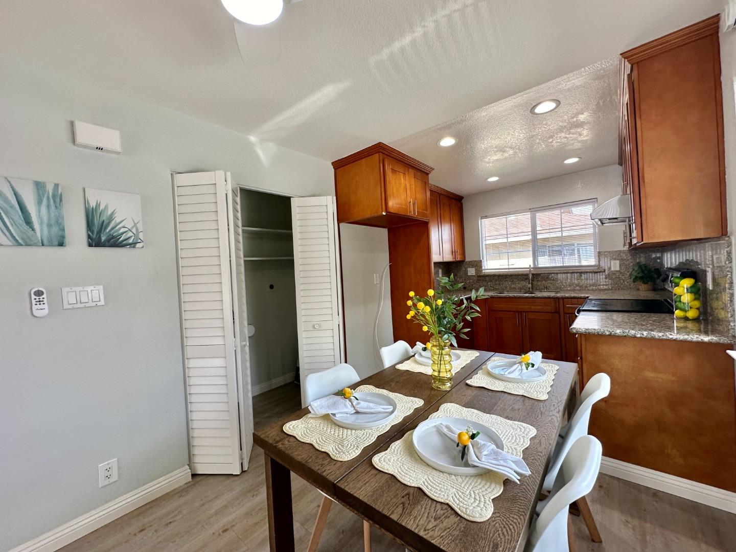 Detail Gallery Image 4 of 18 For 497 Papaya Ct, San Jose,  CA 95111 - 2 Beds | 1 Baths