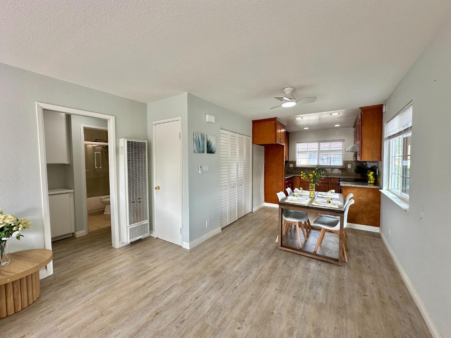 Detail Gallery Image 5 of 18 For 497 Papaya Ct, San Jose,  CA 95111 - 2 Beds | 1 Baths