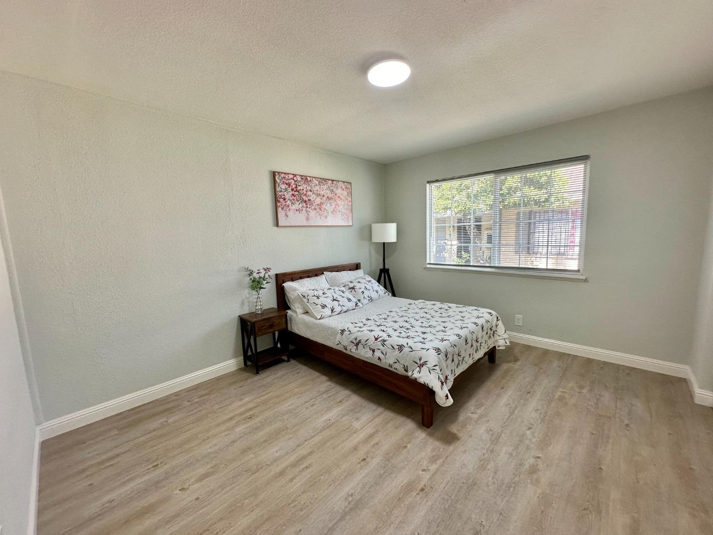 Detail Gallery Image 6 of 18 For 497 Papaya Ct, San Jose,  CA 95111 - 2 Beds | 1 Baths