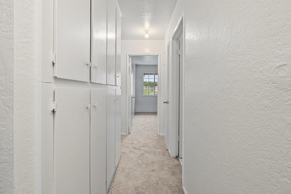 Detail Gallery Image 20 of 46 For 918 Acosta Plz #70,  Salinas,  CA 93905 - 4 Beds | 1/1 Baths
