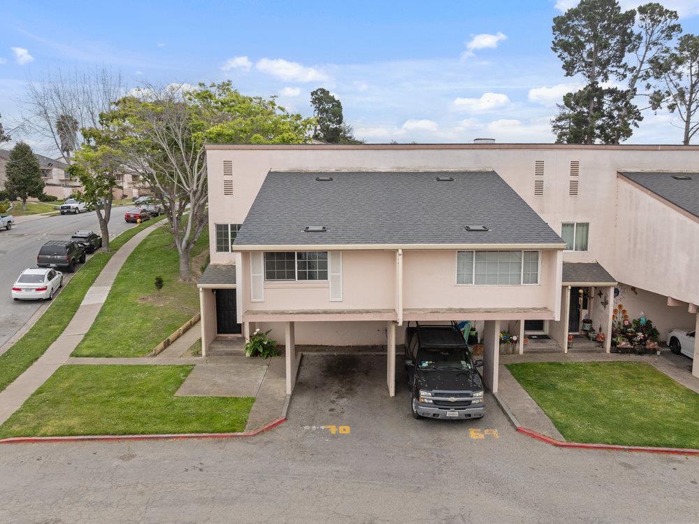 Detail Gallery Image 37 of 46 For 918 Acosta Plz #70,  Salinas,  CA 93905 - 4 Beds | 1/1 Baths