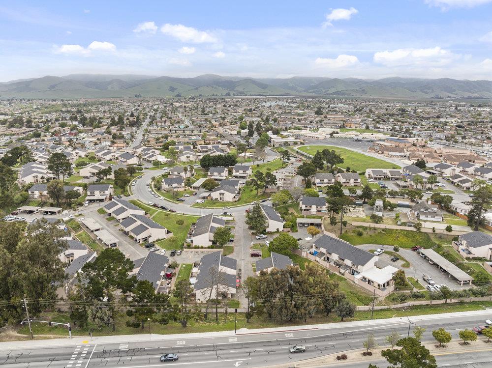 Detail Gallery Image 43 of 46 For 918 Acosta Plz #70,  Salinas,  CA 93905 - 4 Beds | 1/1 Baths