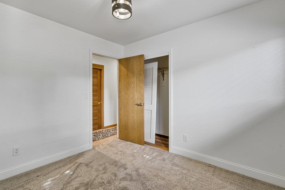 Detail Gallery Image 11 of 38 For 9355 Canyon Oak Rd, Salinas,  CA 93907 - 3 Beds | 2 Baths