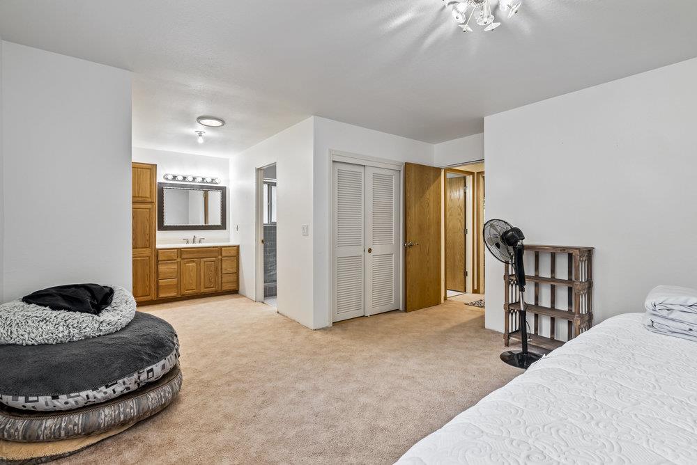 Detail Gallery Image 14 of 38 For 9355 Canyon Oak Rd, Salinas,  CA 93907 - 3 Beds | 2 Baths