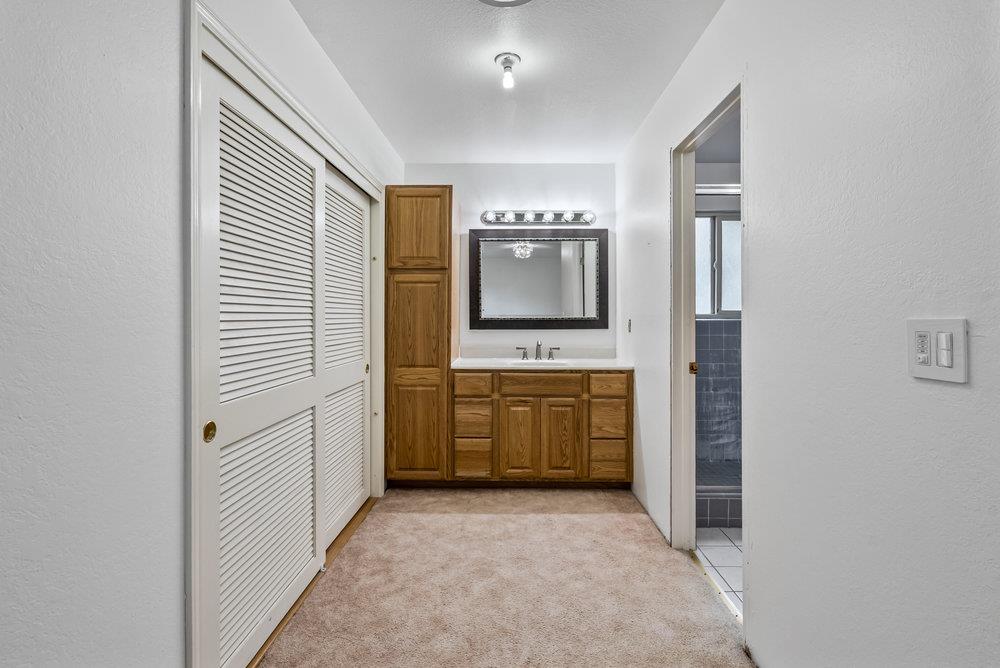 Detail Gallery Image 15 of 38 For 9355 Canyon Oak Rd, Salinas,  CA 93907 - 3 Beds | 2 Baths