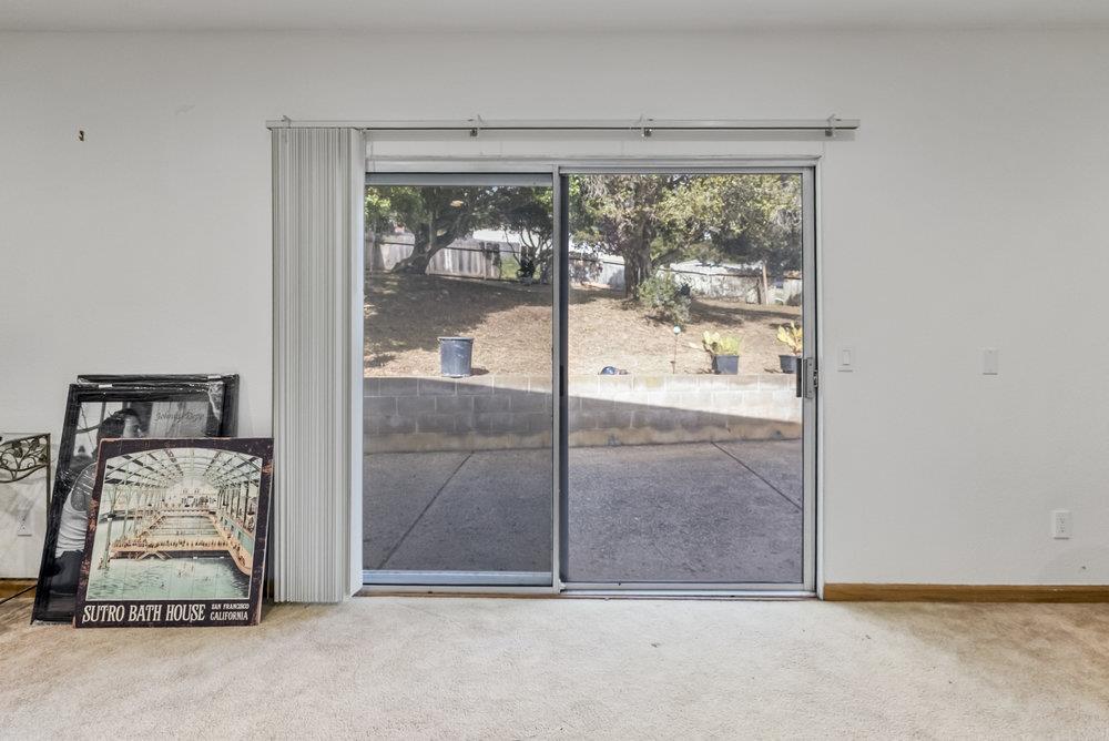 Detail Gallery Image 6 of 38 For 9355 Canyon Oak Rd, Salinas,  CA 93907 - 3 Beds | 2 Baths