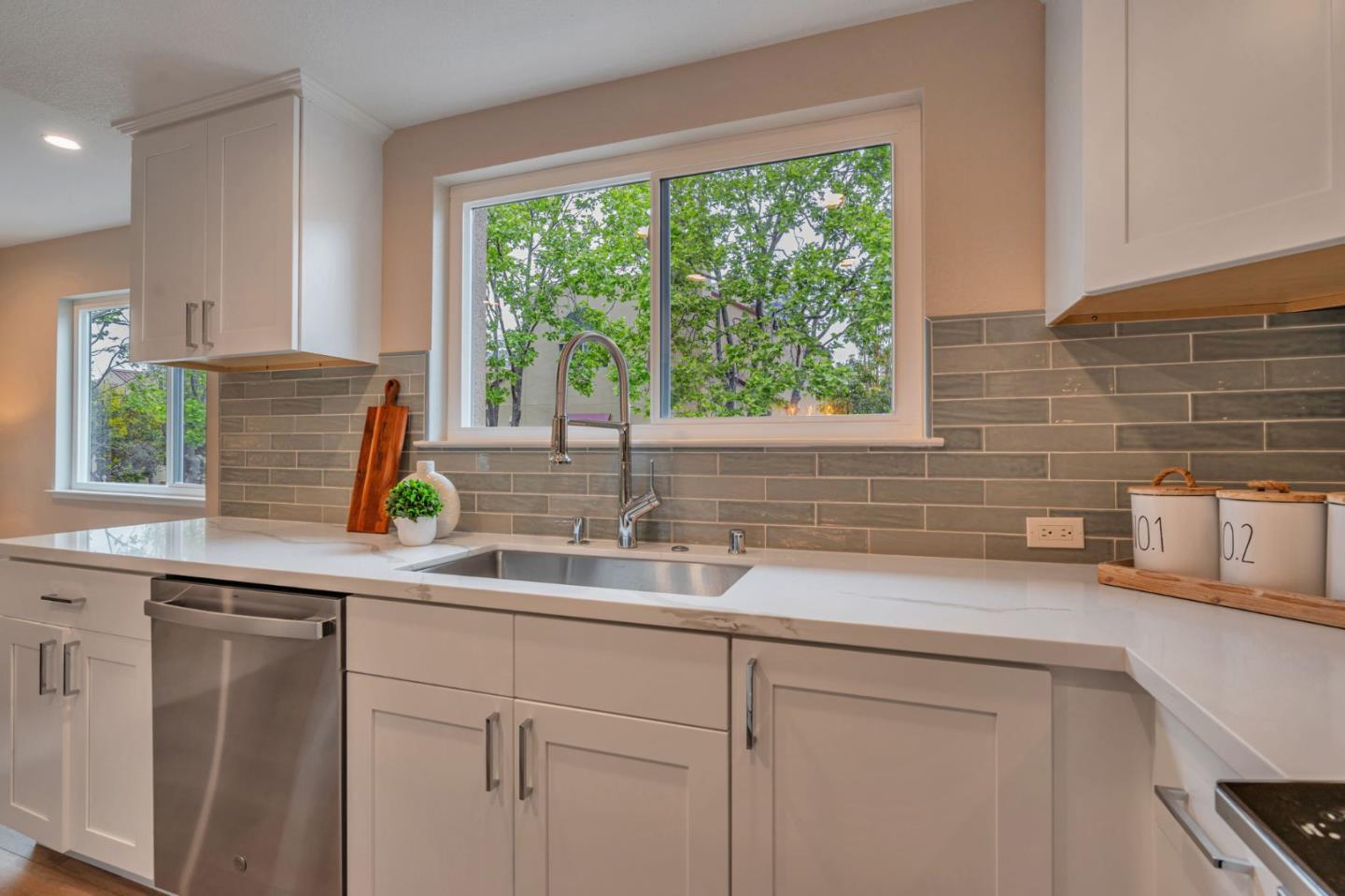Detail Gallery Image 15 of 42 For 2 Commons Ln #2,  Foster City,  CA 94404 - 2 Beds | 2/1 Baths