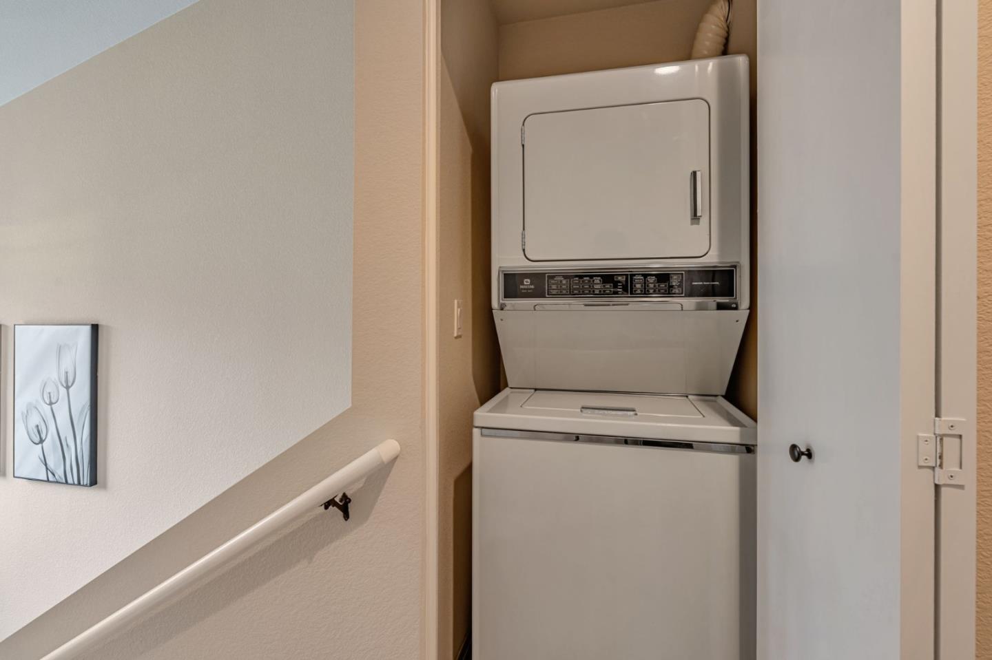 Detail Gallery Image 34 of 42 For 2 Commons Ln #2,  Foster City,  CA 94404 - 2 Beds | 2/1 Baths