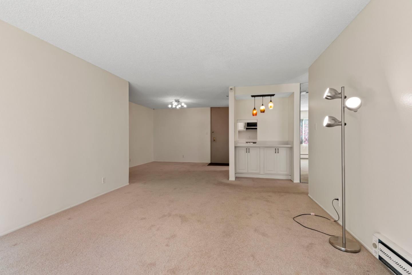 Detail Gallery Image 2 of 35 For 8239 Shelter Creek Ln, San Bruno,  CA 94066 - 2 Beds | 2 Baths