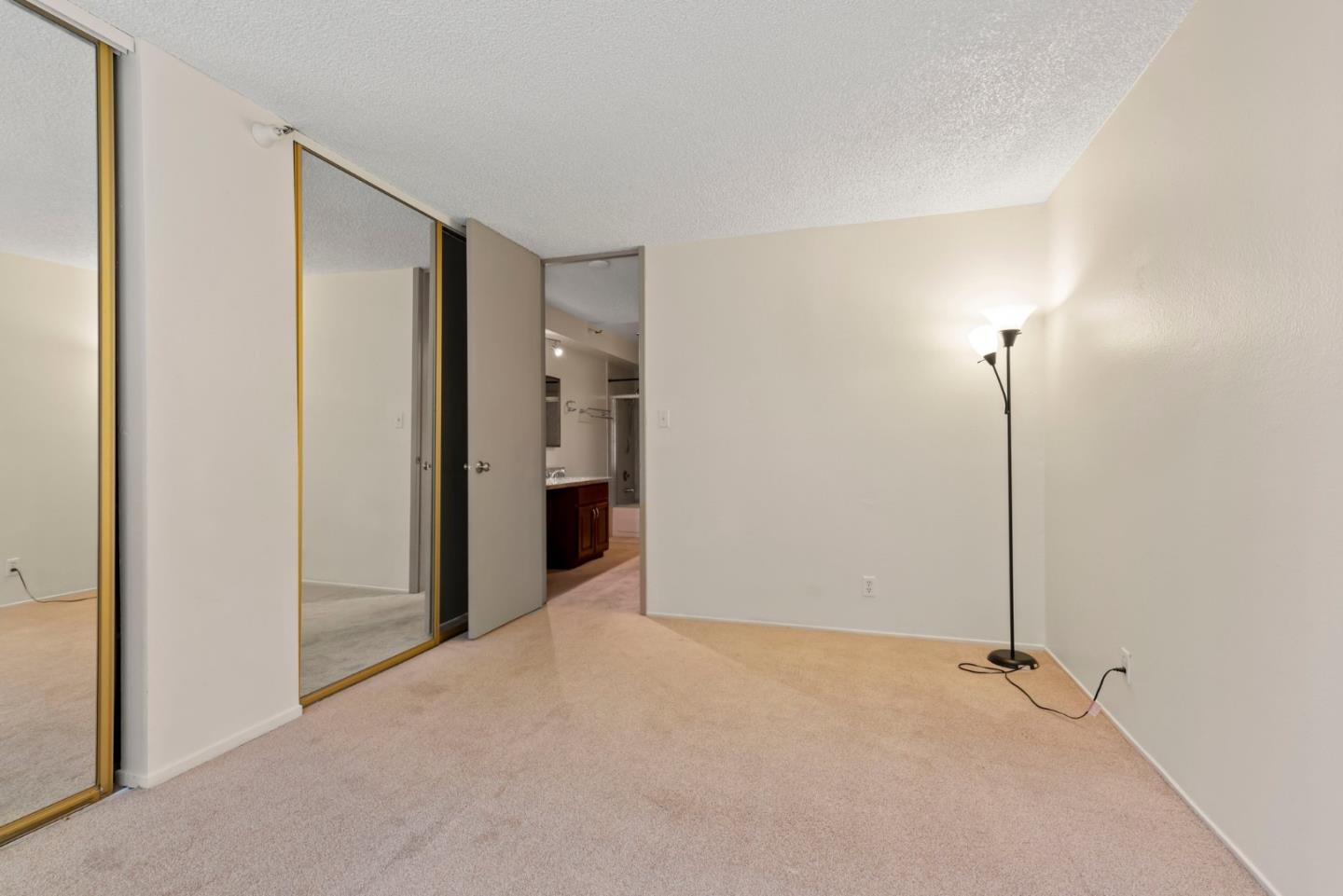 Detail Gallery Image 27 of 35 For 8239 Shelter Creek Ln, San Bruno,  CA 94066 - 2 Beds | 2 Baths
