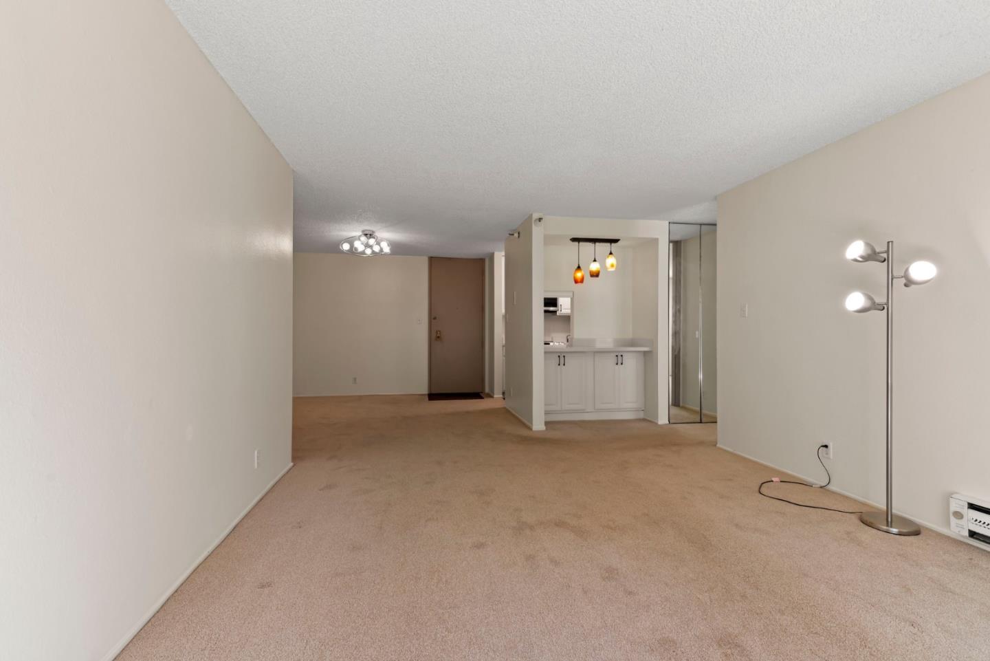 Detail Gallery Image 3 of 35 For 8239 Shelter Creek Ln, San Bruno,  CA 94066 - 2 Beds | 2 Baths
