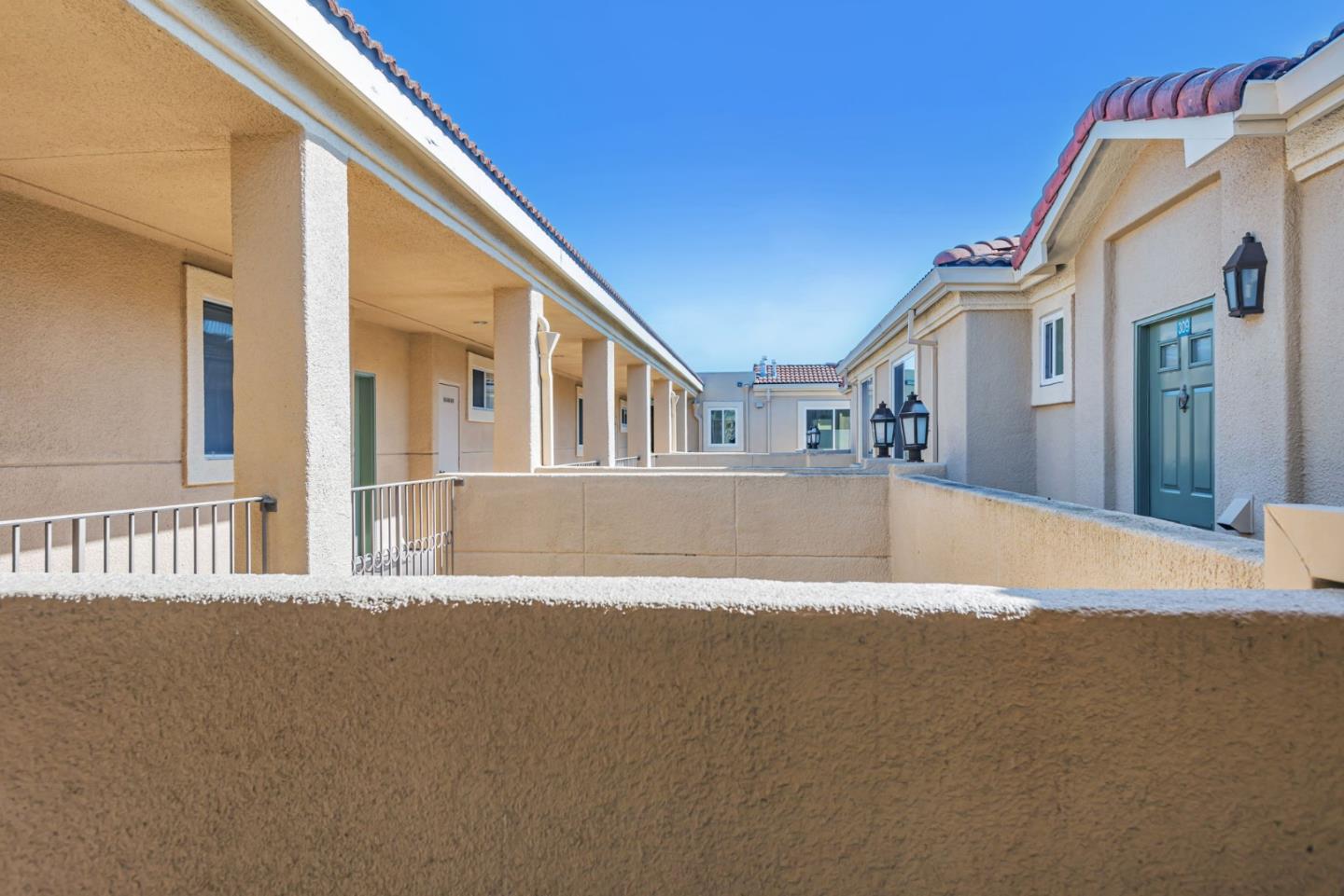 Detail Gallery Image 8 of 34 For 88 17th Ave #304,  San Mateo,  CA 94402 - 2 Beds | 2 Baths