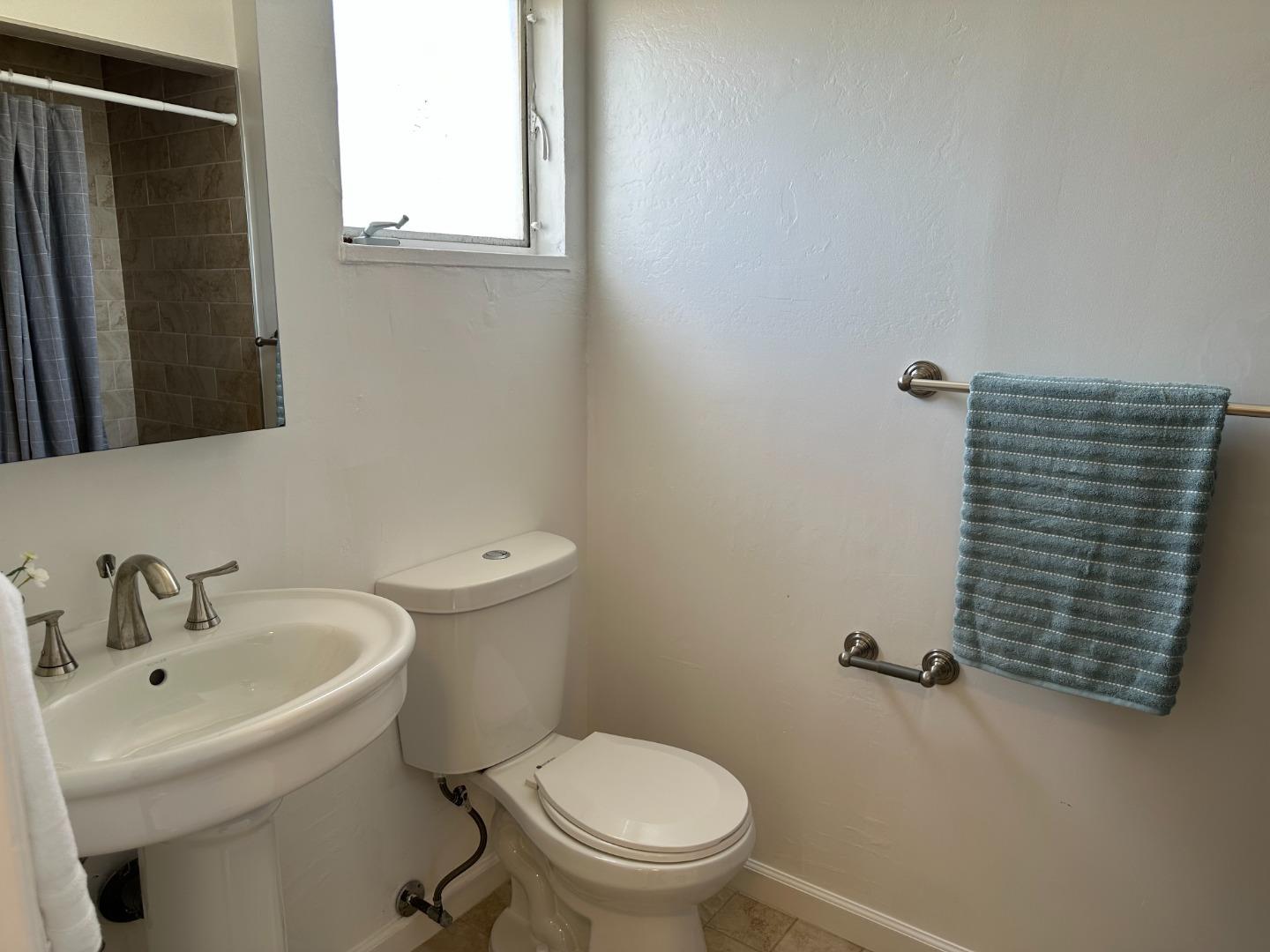 Detail Gallery Image 13 of 16 For 3320 Fasman Dr, San Bruno,  CA 94066 - 3 Beds | 2 Baths