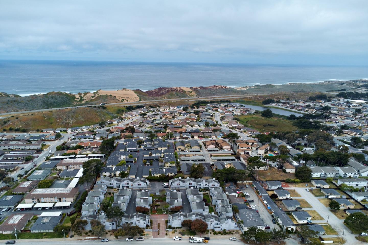 Detail Gallery Image 31 of 34 For 3095 Marina Dr #35,  Marina,  CA 93933 - 2 Beds | 2 Baths