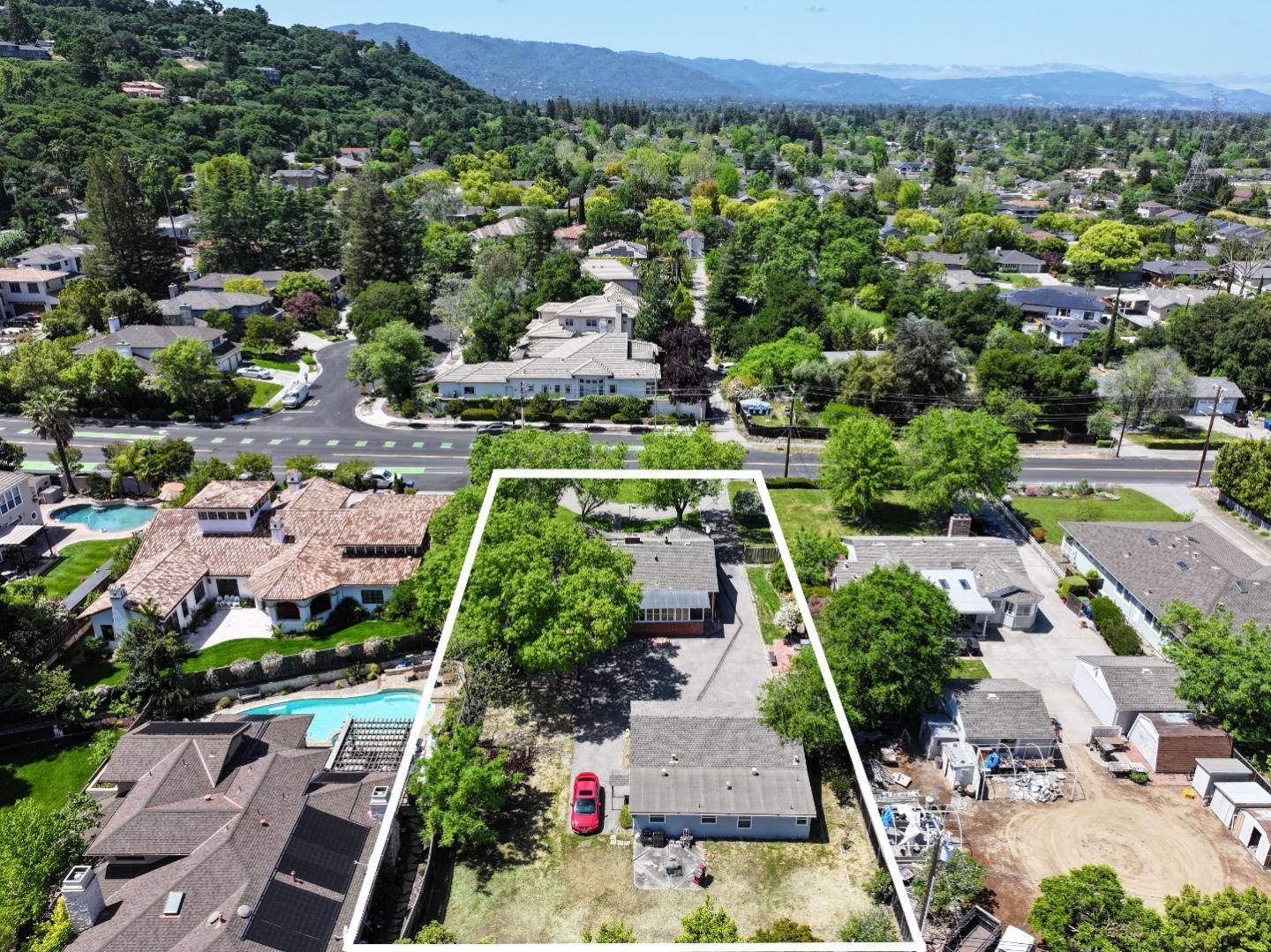 Detail Gallery Image 5 of 33 For 15910 Union Ave, Los Gatos,  CA 95032 - 2 Beds | 1/1 Baths