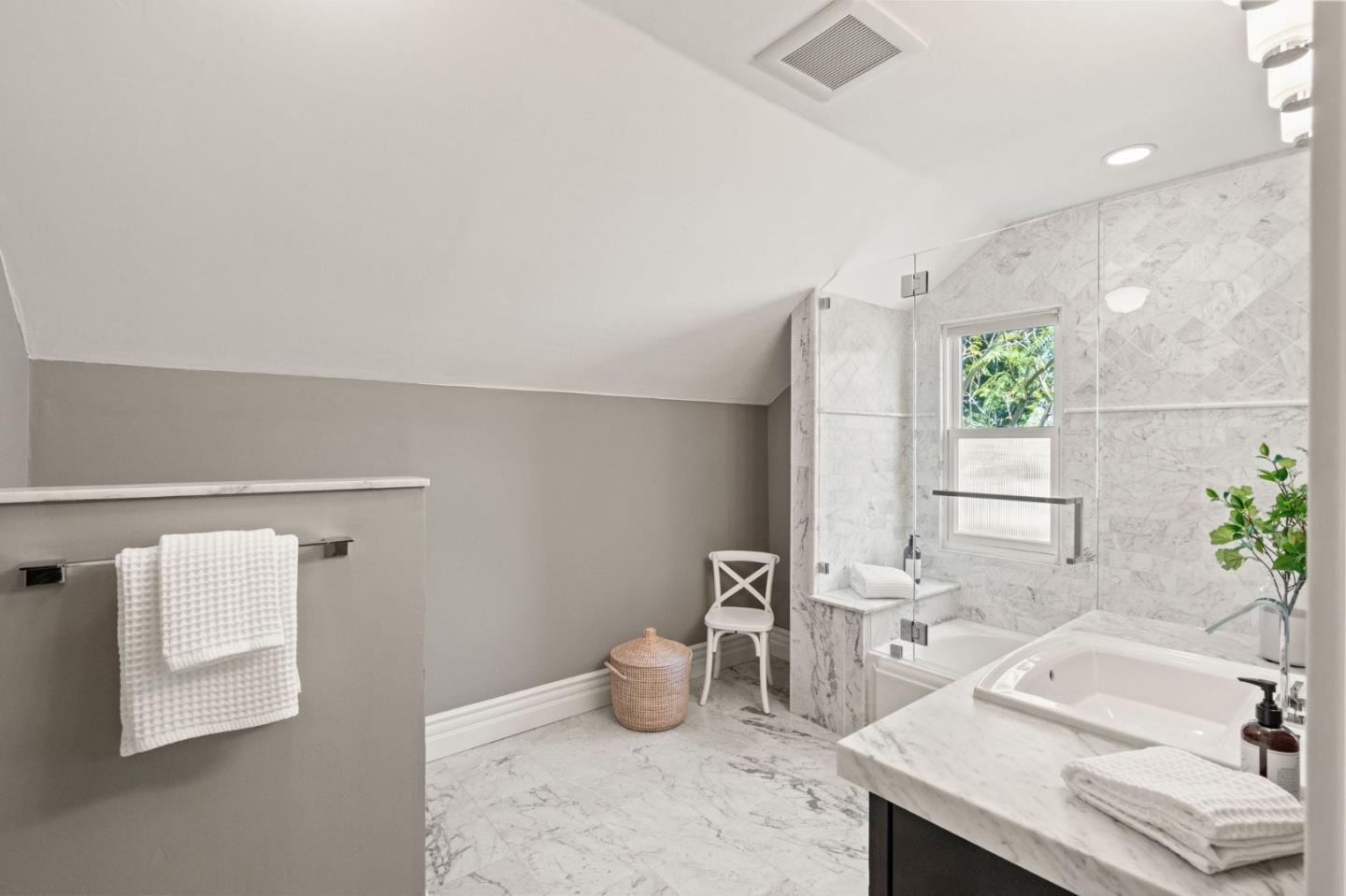 Detail Gallery Image 24 of 34 For 12 Bayview Ave, Los Gatos,  CA 95030 - 4 Beds | 3 Baths
