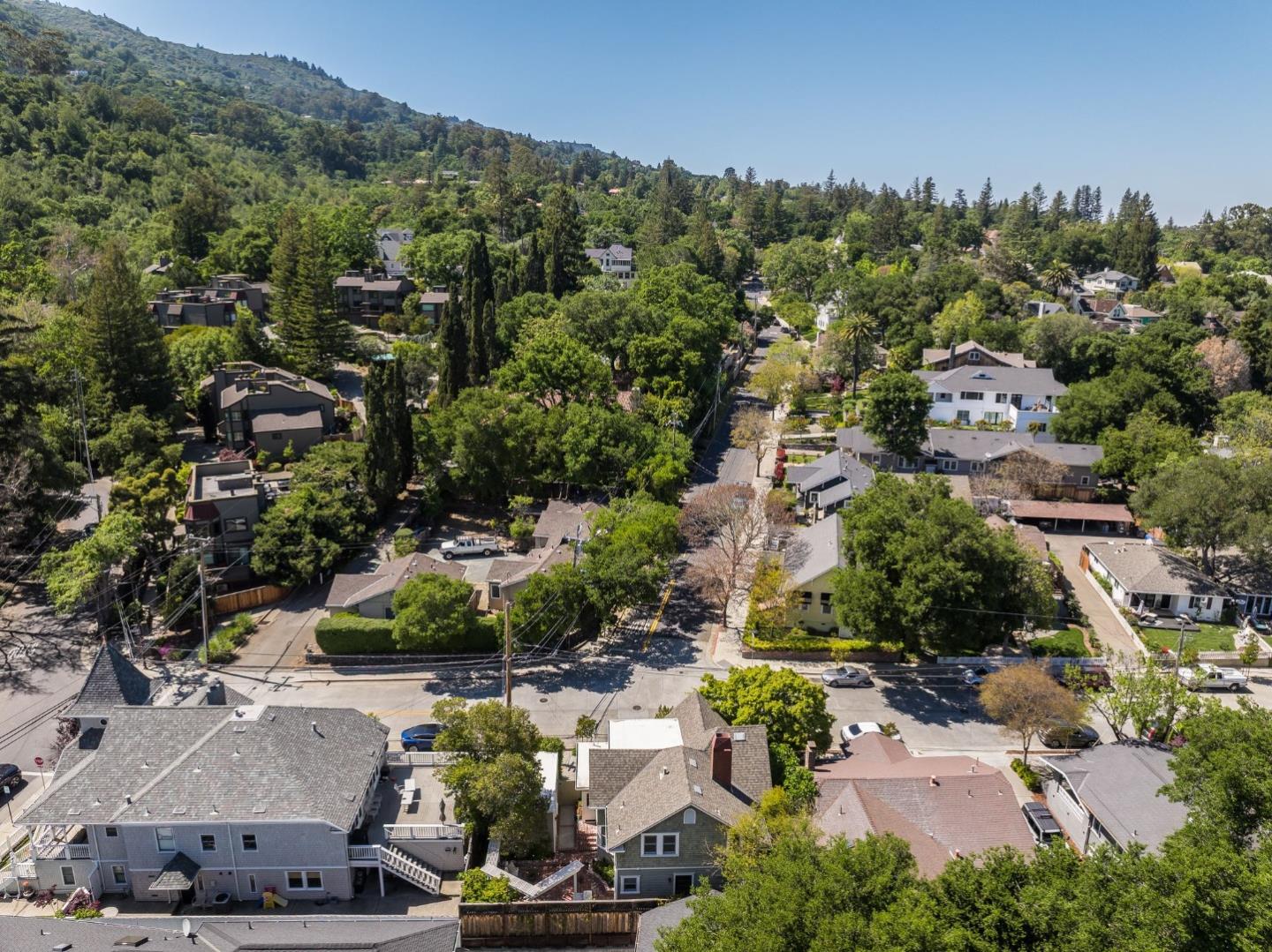 Detail Gallery Image 34 of 34 For 12 Bayview Ave, Los Gatos,  CA 95030 - 4 Beds | 3 Baths