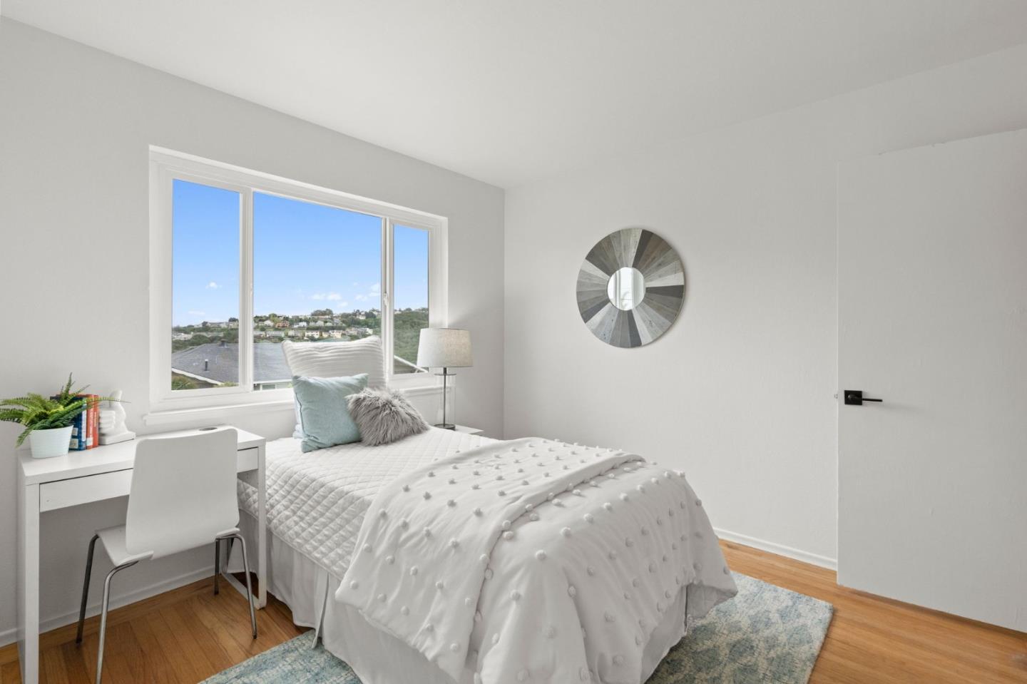 Detail Gallery Image 25 of 29 For 1032 Tahoe Dr, Belmont,  CA 94002 - 3 Beds | 2 Baths