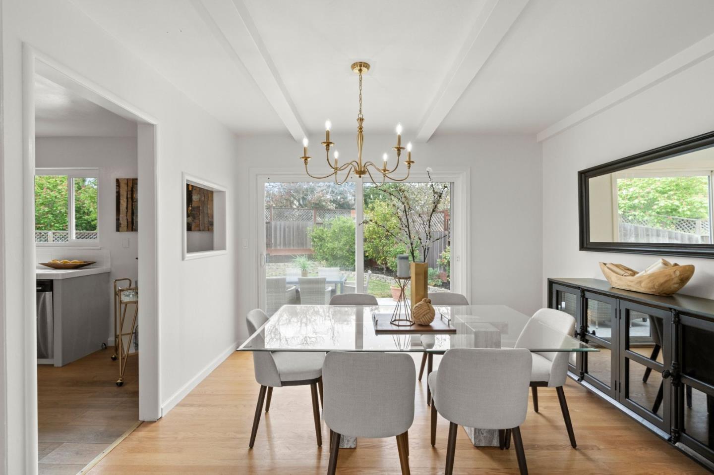 Detail Gallery Image 8 of 29 For 1032 Tahoe Dr, Belmont,  CA 94002 - 3 Beds | 2 Baths