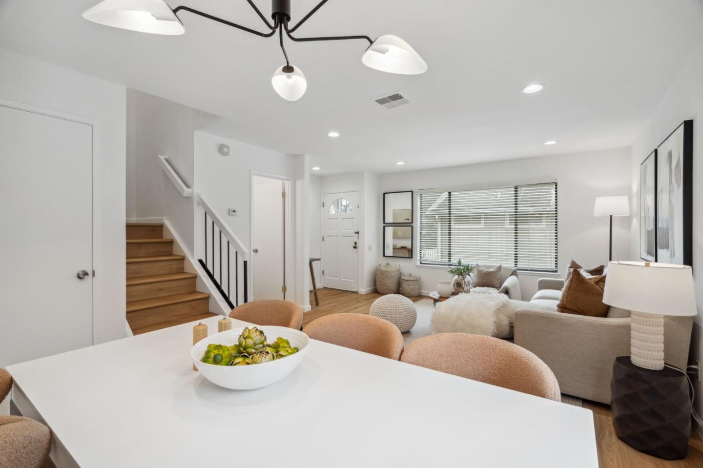 Detail Gallery Image 10 of 44 For 4922 Pony Pass Cir, San Jose,  CA 95136 - 3 Beds | 2/1 Baths