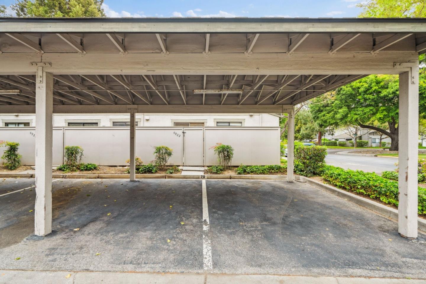 Detail Gallery Image 38 of 44 For 4922 Pony Pass Cir, San Jose,  CA 95136 - 3 Beds | 2/1 Baths