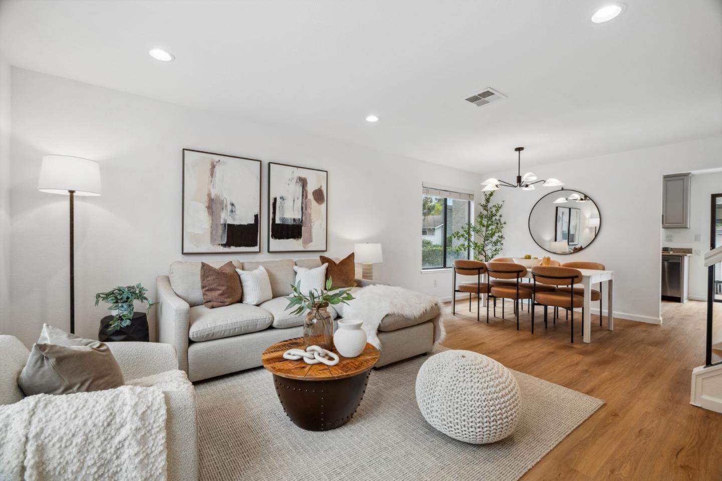 Detail Gallery Image 5 of 44 For 4922 Pony Pass Cir, San Jose,  CA 95136 - 3 Beds | 2/1 Baths