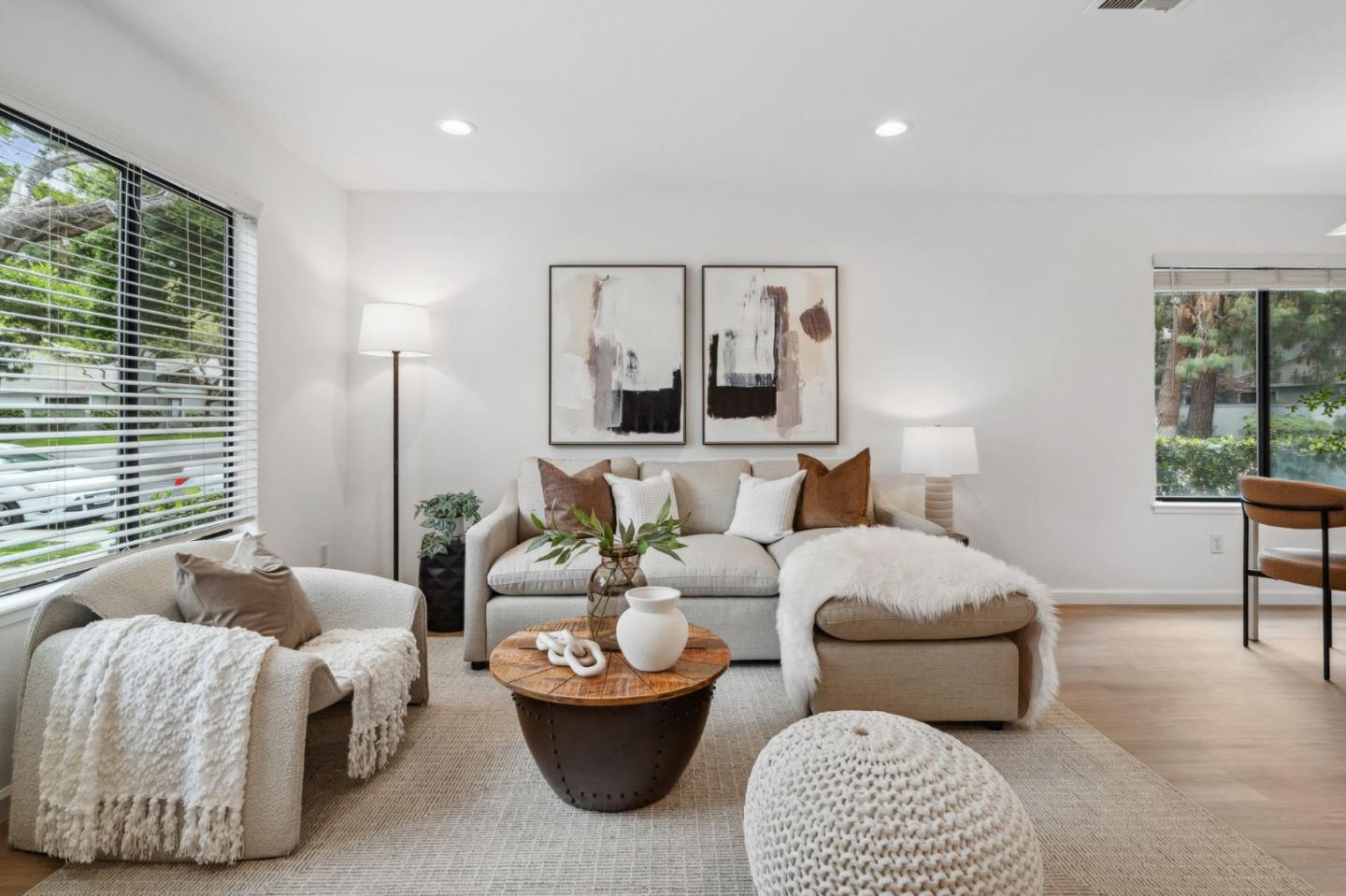 Detail Gallery Image 8 of 44 For 4922 Pony Pass Cir, San Jose,  CA 95136 - 3 Beds | 2/1 Baths