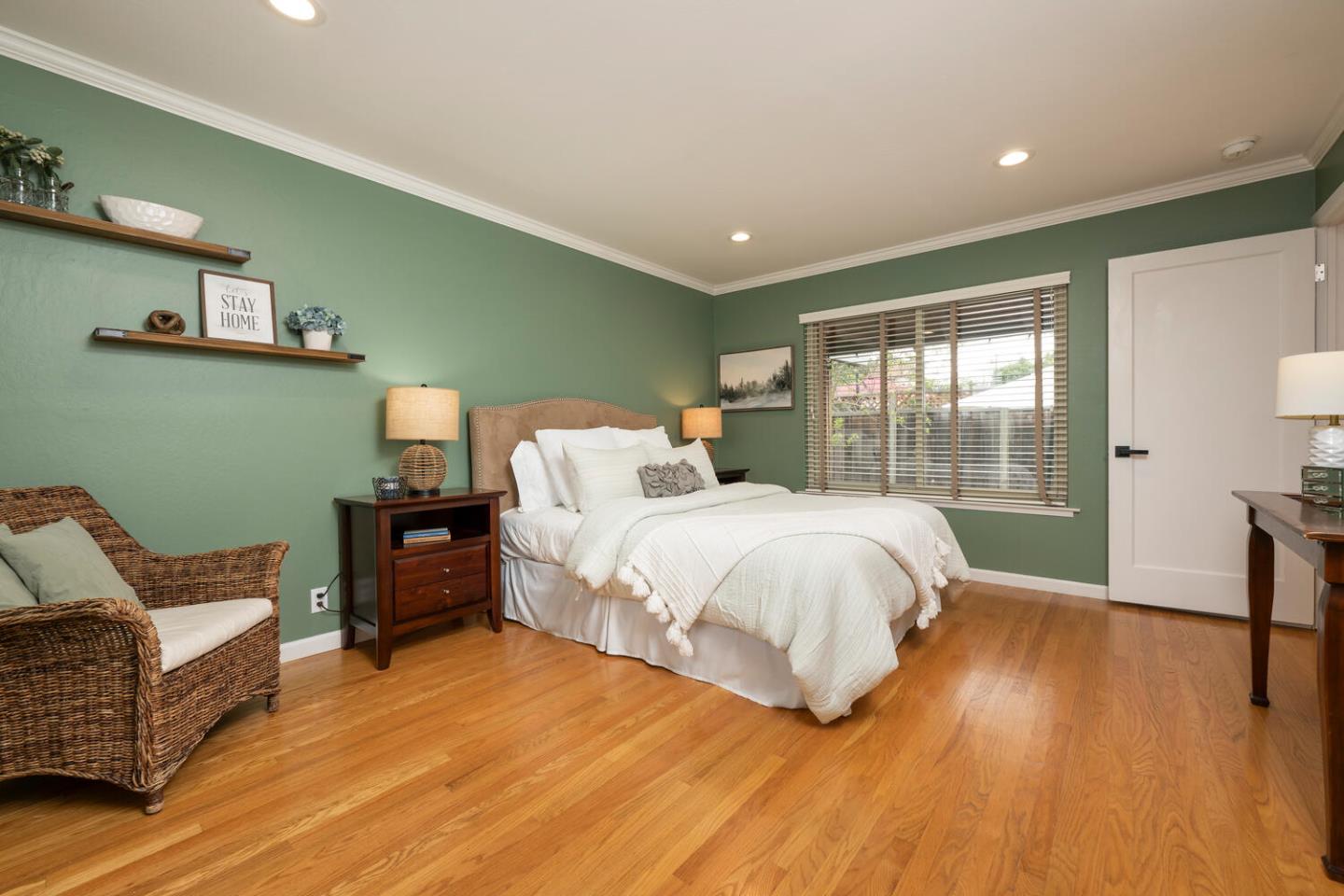 Detail Gallery Image 11 of 20 For 1903 Madison Ave, Redwood City,  CA 94061 - 3 Beds | 2 Baths