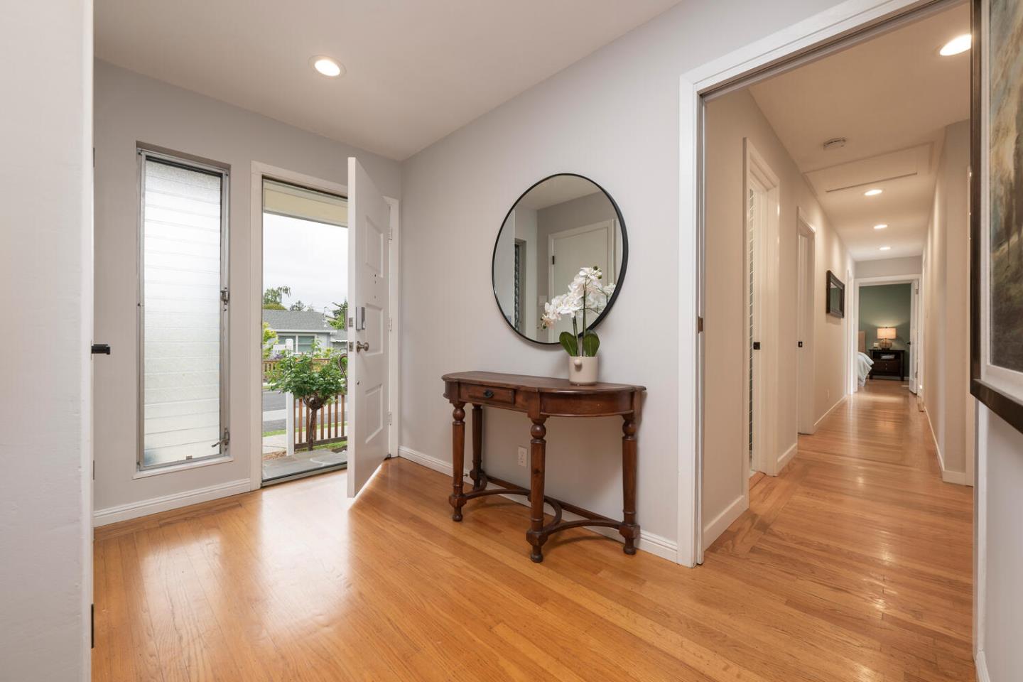 Detail Gallery Image 3 of 20 For 1903 Madison Ave, Redwood City,  CA 94061 - 3 Beds | 2 Baths