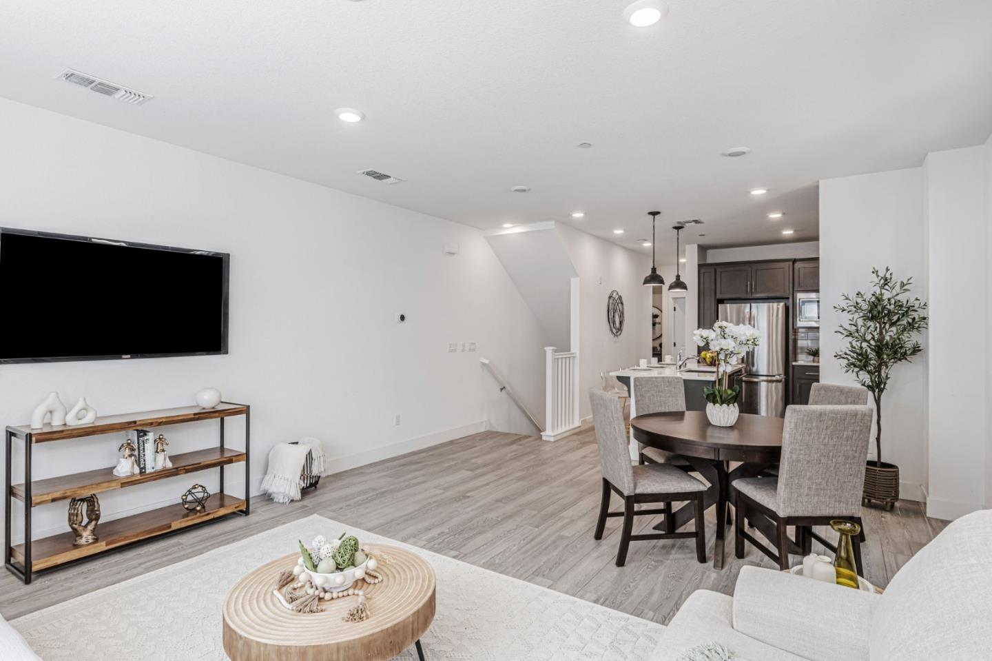 Detail Gallery Image 10 of 45 For 37396 Sequoia Rd, Fremont,  CA 94536 - 4 Beds | 4 Baths