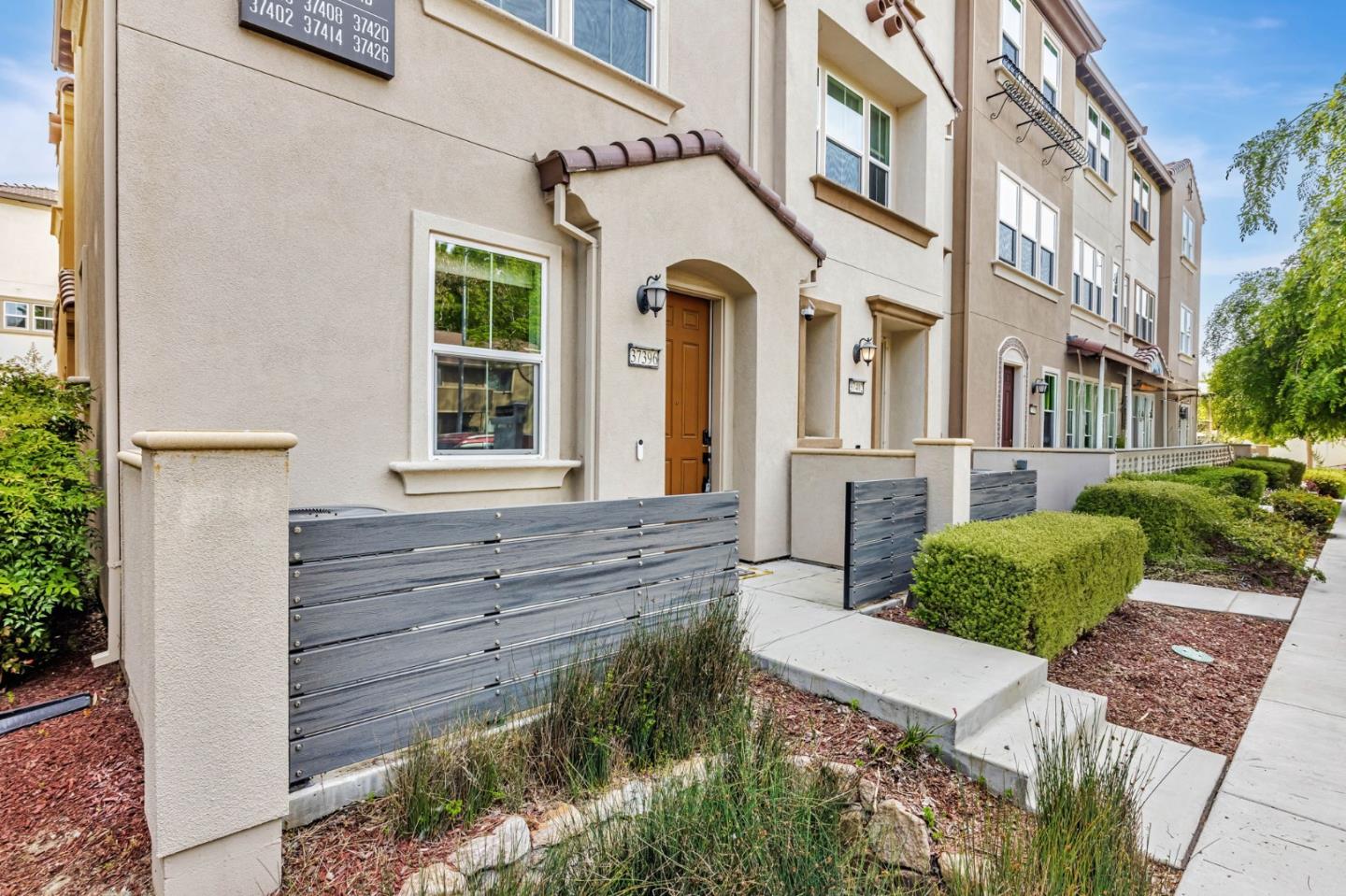 Detail Gallery Image 3 of 45 For 37396 Sequoia Rd, Fremont,  CA 94536 - 4 Beds | 4 Baths