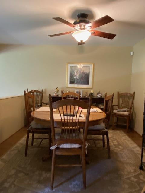 Detail Gallery Image 10 of 44 For 270 Joes Ln, Hollister,  CA 95023 - 2 Beds | 2/1 Baths