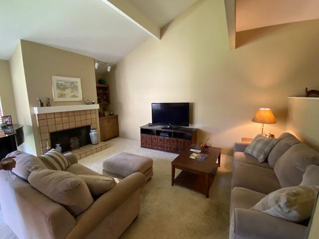 Detail Gallery Image 13 of 44 For 270 Joes Ln, Hollister,  CA 95023 - 2 Beds | 2/1 Baths