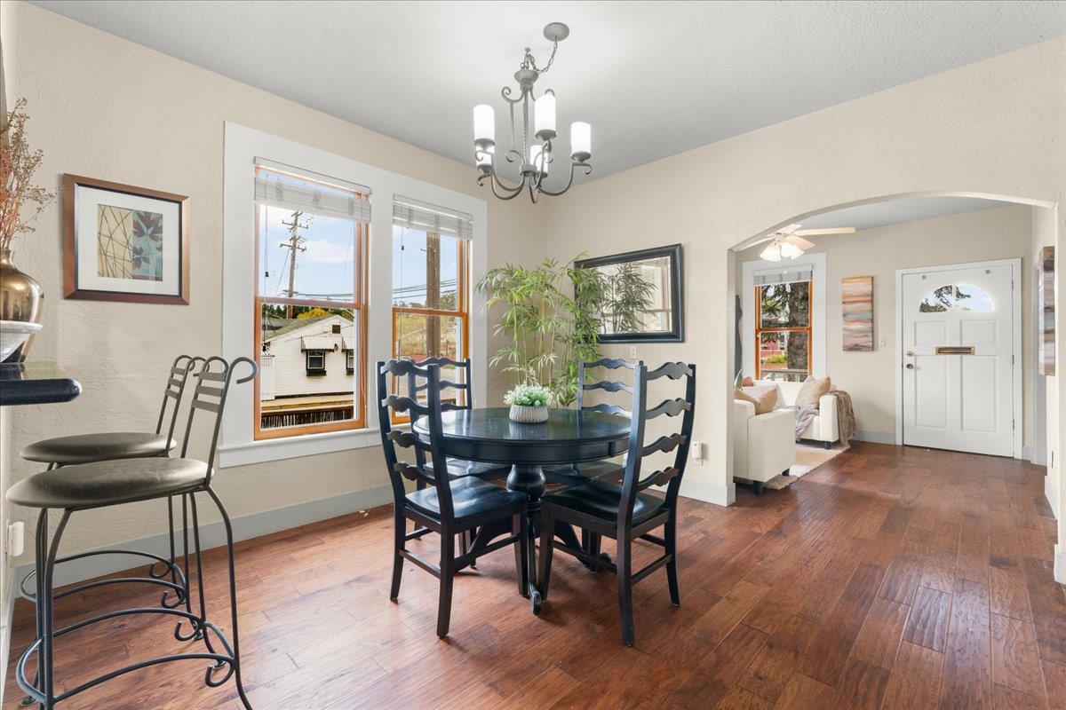 Detail Gallery Image 11 of 25 For 815 River St, Santa Cruz,  CA 95060 - 2 Beds | 1 Baths