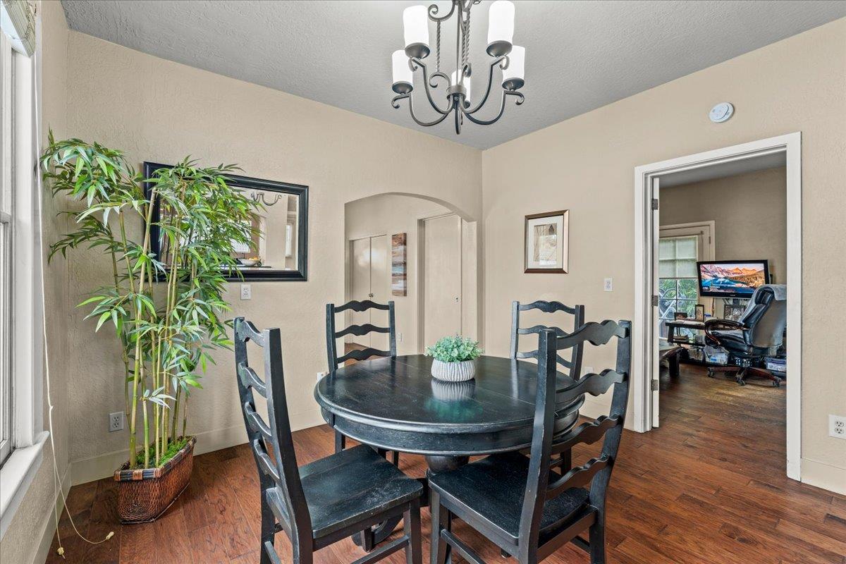 Detail Gallery Image 13 of 25 For 815 River St, Santa Cruz,  CA 95060 - 2 Beds | 1 Baths