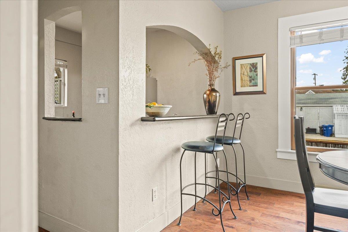 Detail Gallery Image 14 of 25 For 815 River St, Santa Cruz,  CA 95060 - 2 Beds | 1 Baths