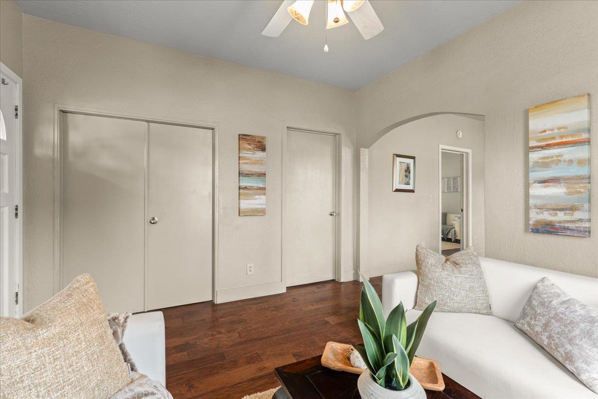 Detail Gallery Image 8 of 25 For 815 River St, Santa Cruz,  CA 95060 - 2 Beds | 1 Baths