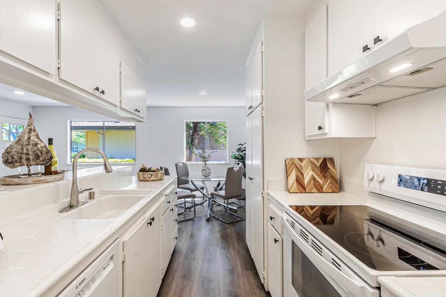 Detail Gallery Image 12 of 28 For 4643 Capay Dr #3,  San Jose,  CA 95118 - 2 Beds | 1 Baths