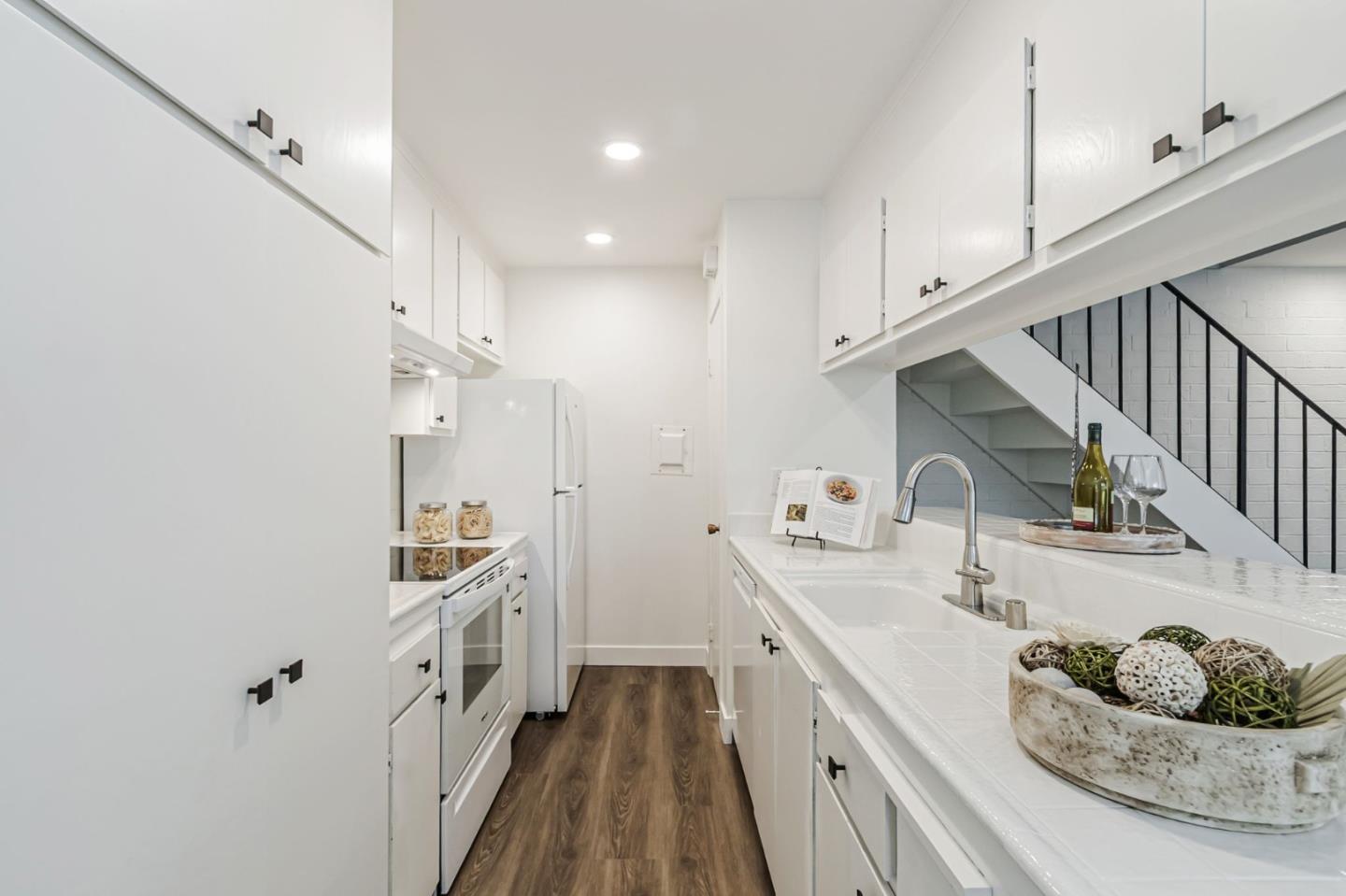 Detail Gallery Image 14 of 28 For 4643 Capay Dr #3,  San Jose,  CA 95118 - 2 Beds | 1 Baths