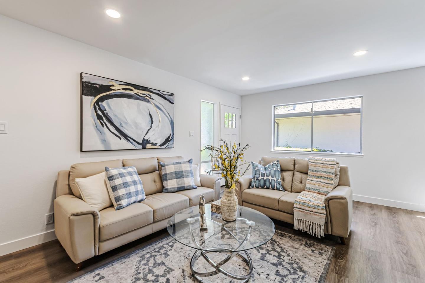 Detail Gallery Image 4 of 28 For 4643 Capay Dr #3,  San Jose,  CA 95118 - 2 Beds | 1 Baths