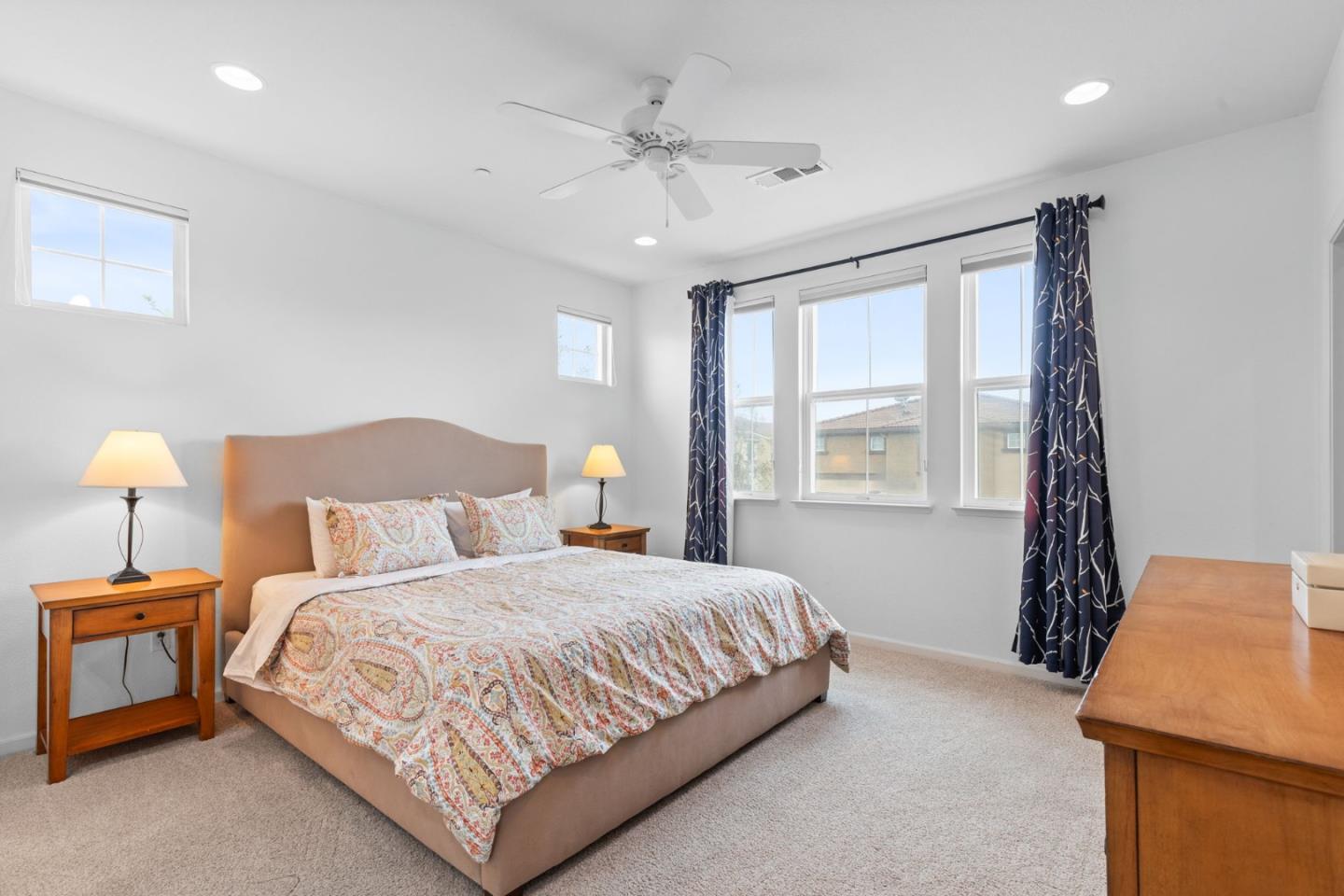 Detail Gallery Image 9 of 16 For 632 Moss Way, Hayward,  CA 94541 - 4 Beds | 2/2 Baths
