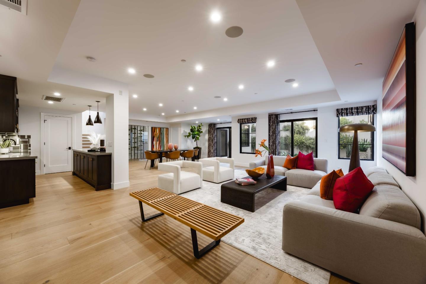 Detail Gallery Image 28 of 37 For 35 Hesketh Dr, Menlo Park,  CA 94025 - 5 Beds | 5/2 Baths