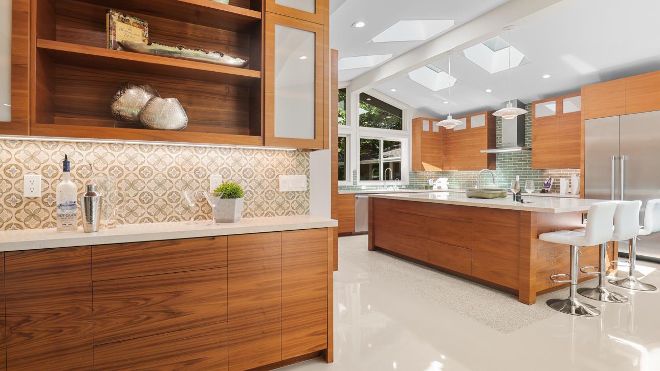 Detail Gallery Image 14 of 40 For 831 La Mesa Dr, Portola Valley,  CA 94028 - 3 Beds | 3/1 Baths