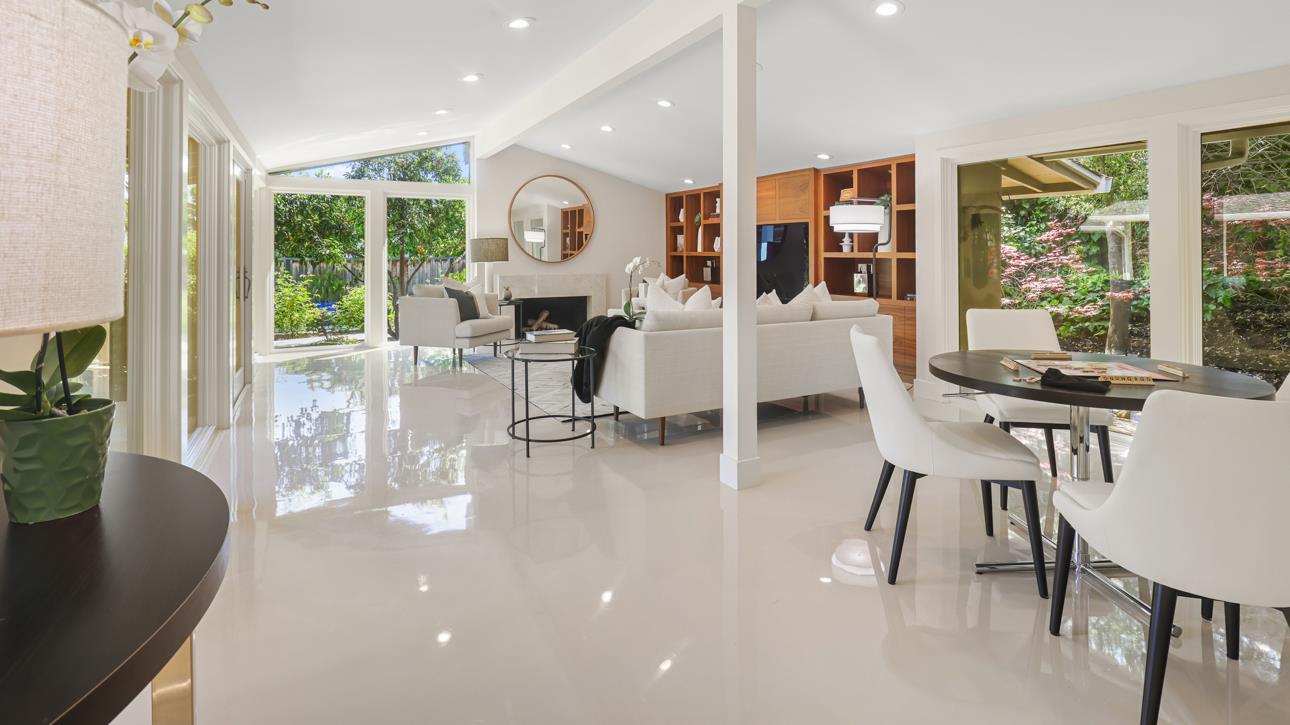 Detail Gallery Image 7 of 40 For 831 La Mesa Dr, Portola Valley,  CA 94028 - 3 Beds | 3/1 Baths