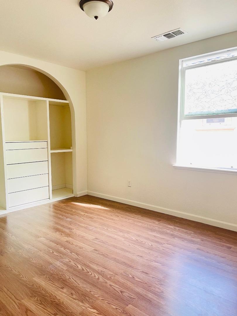Detail Gallery Image 10 of 18 For 74 Caspian Way, Gilroy,  CA 95020 - 3 Beds | 2 Baths