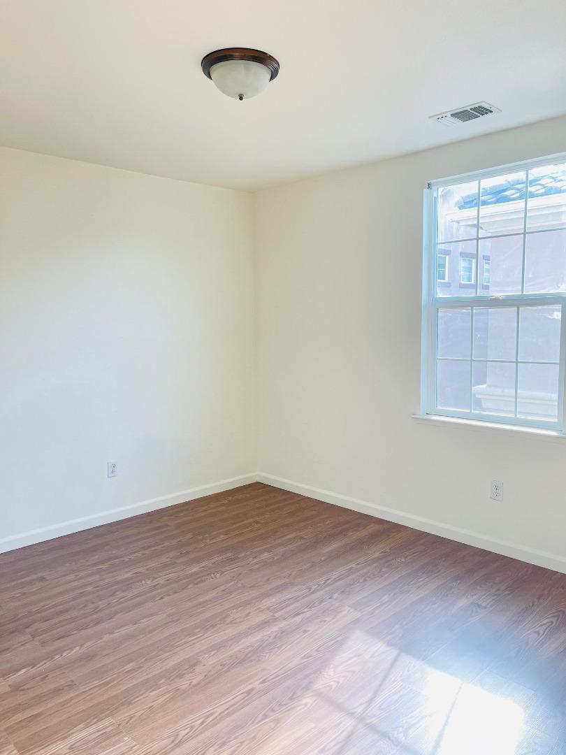 Detail Gallery Image 17 of 18 For 74 Caspian Way, Gilroy,  CA 95020 - 3 Beds | 2 Baths